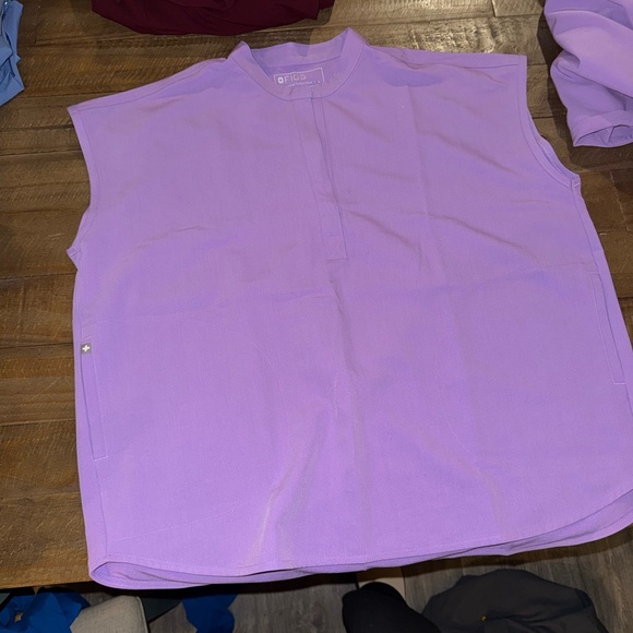 Figs Pants - Figs Women's Sleeveless Top and jogger bottoms in Lilac